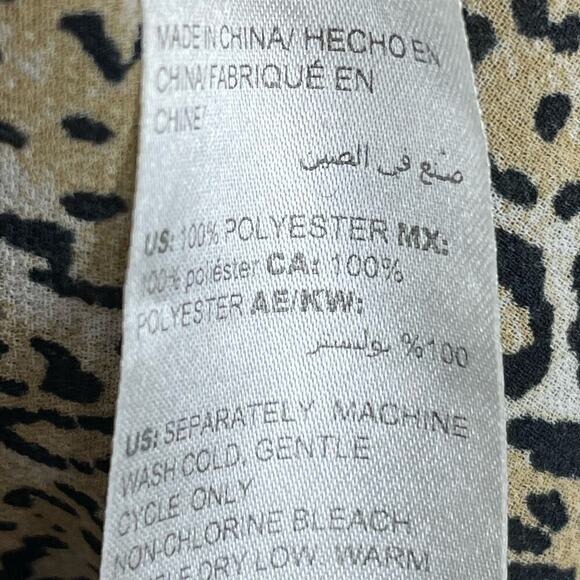 Chico's‎ Size 3 XL Button Up Long Sleeve Animal Print Blouse Brown Tan - Picture 7 of 7